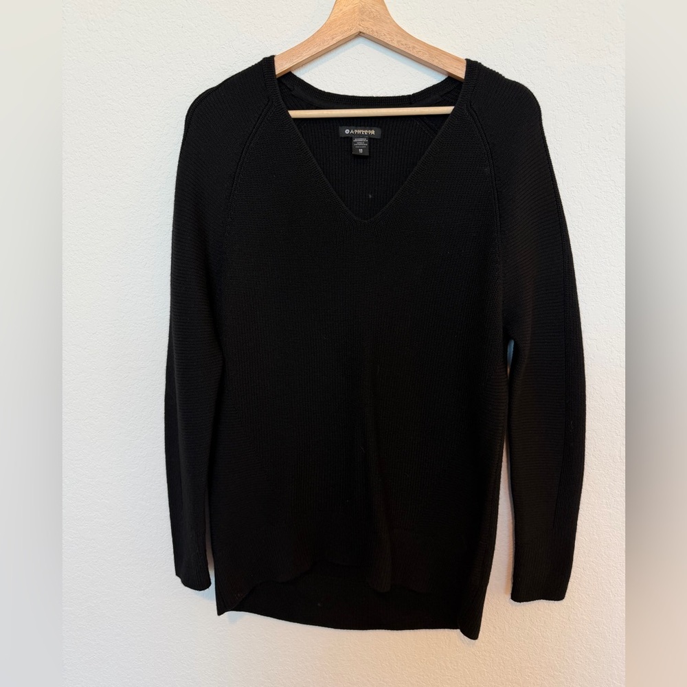 Athleta Hanover V Neck Sweater Black size XS